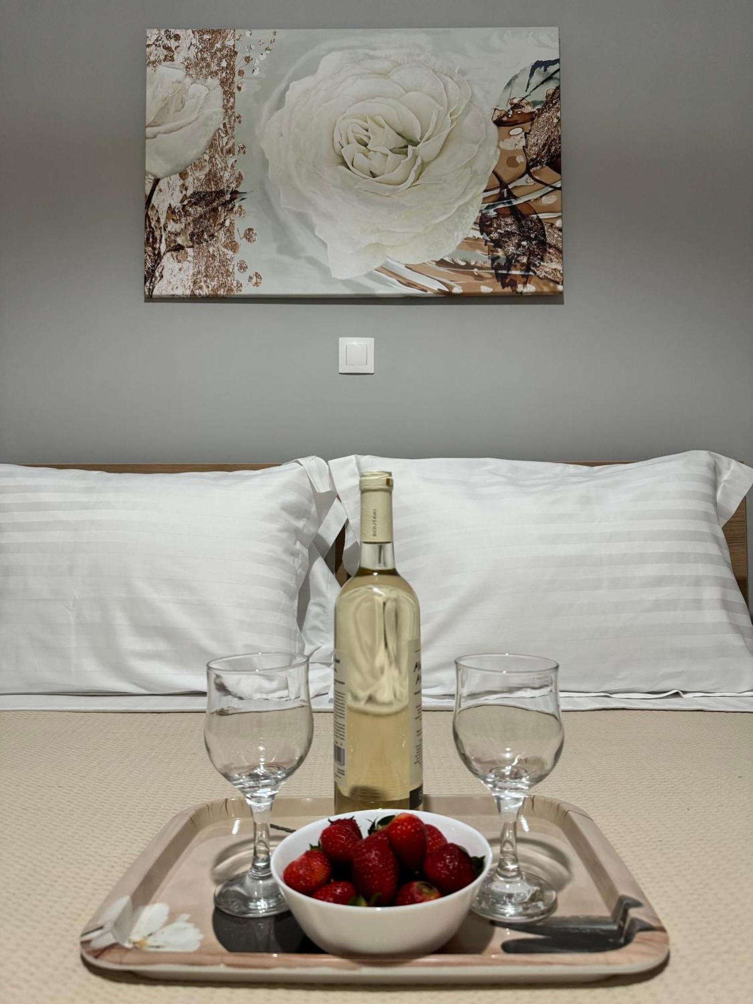 Urban Breeze Aparment 1 Apartment Atena Exterior foto