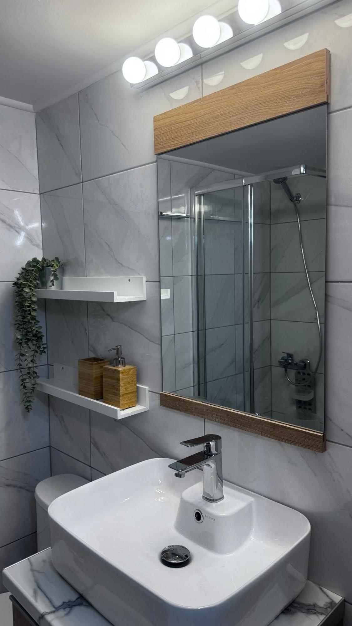 Urban Breeze Aparment 1 Apartment Atena Exterior foto