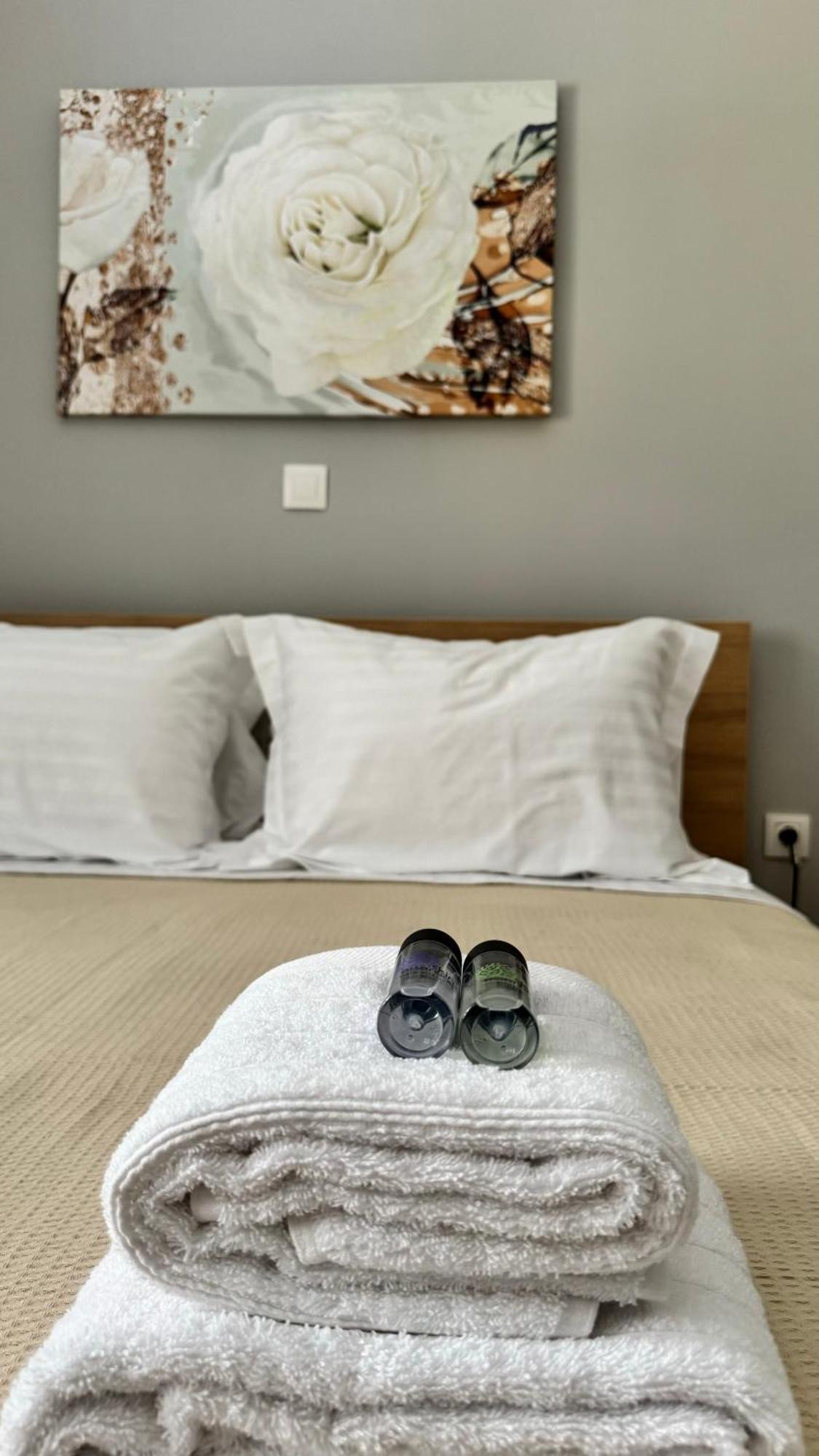 Urban Breeze Aparment 1 Apartment Atena Exterior foto